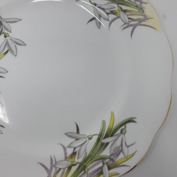 Vintage Royal Albert Snowdrop Plate Flowers of Month No. 1 of 12 England 8.5" - Picture 3 of 5